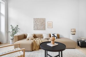 Bedrijven in Kerkrade Moderne vloer in Kerkradse woning met warm laminaat en natuurlijke uitstraling die aansluit bij het Limburgse karakter